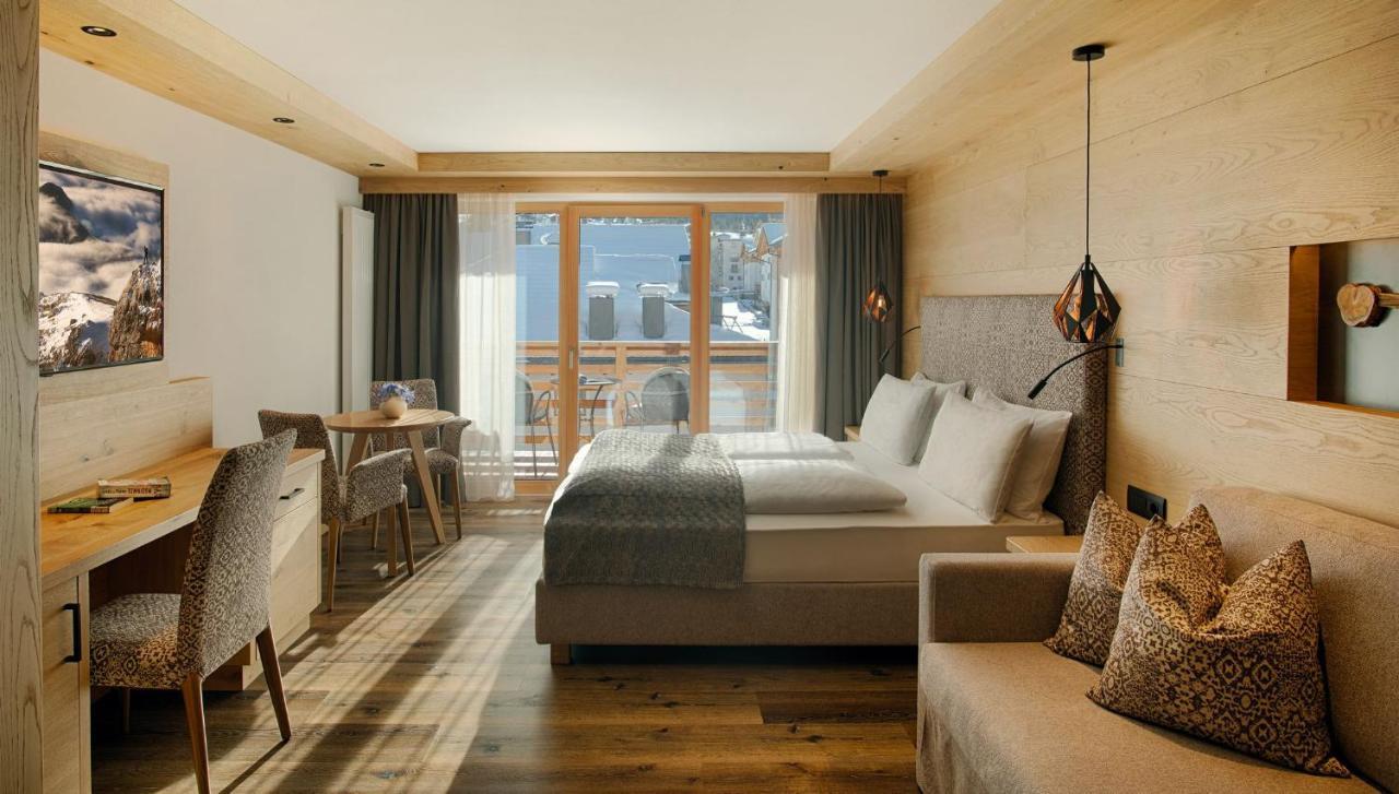 Deluxe Double or Twin Room Balcony