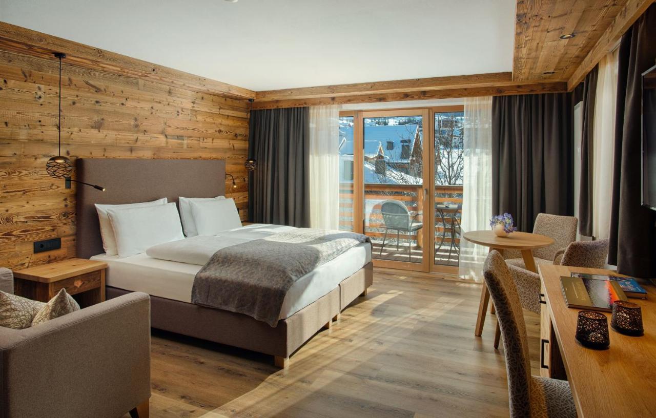 Deluxe Double or Twin Room Balcony